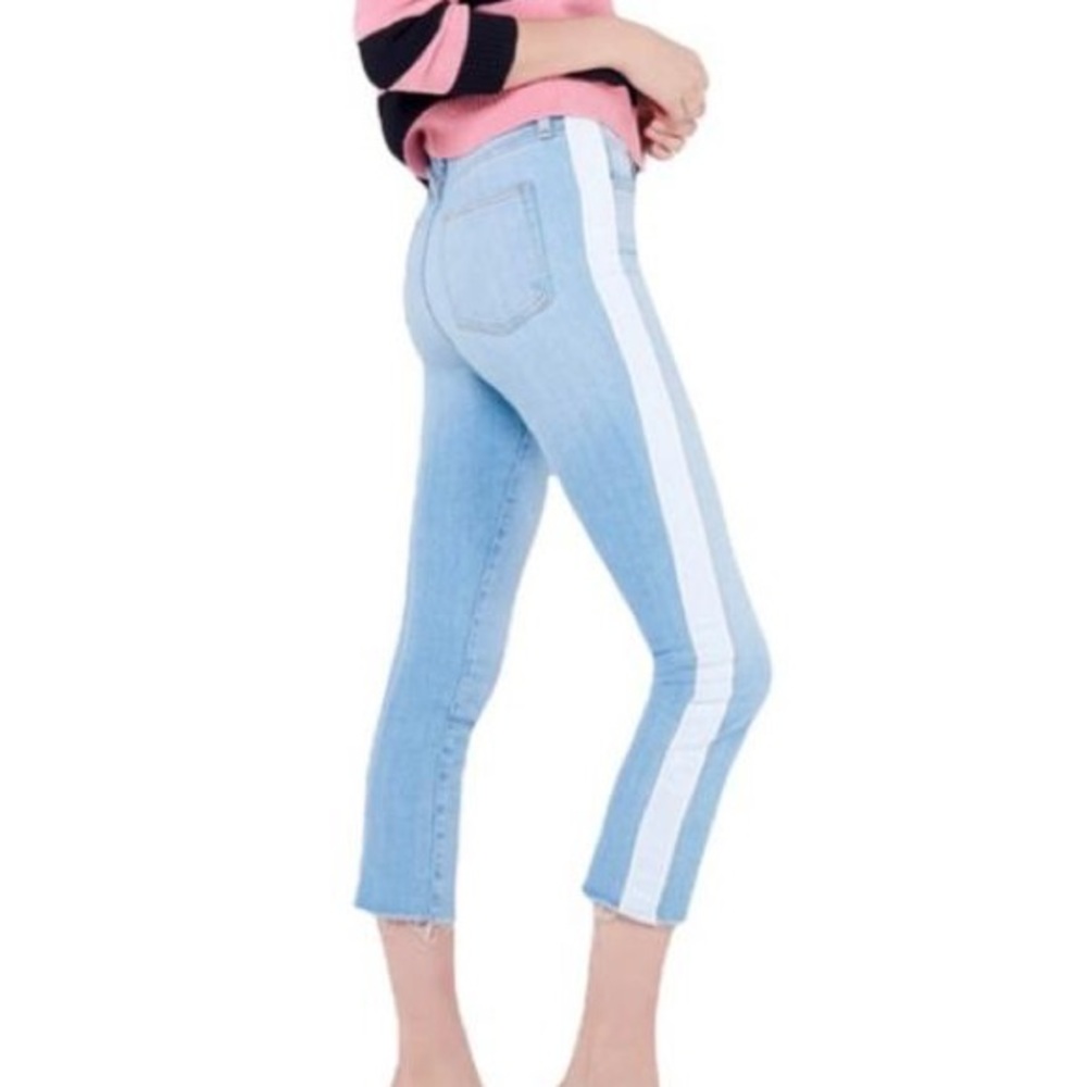 Veronica Beard Air Light Wash Carly Kick Stripe Flare Leg Jeans 27